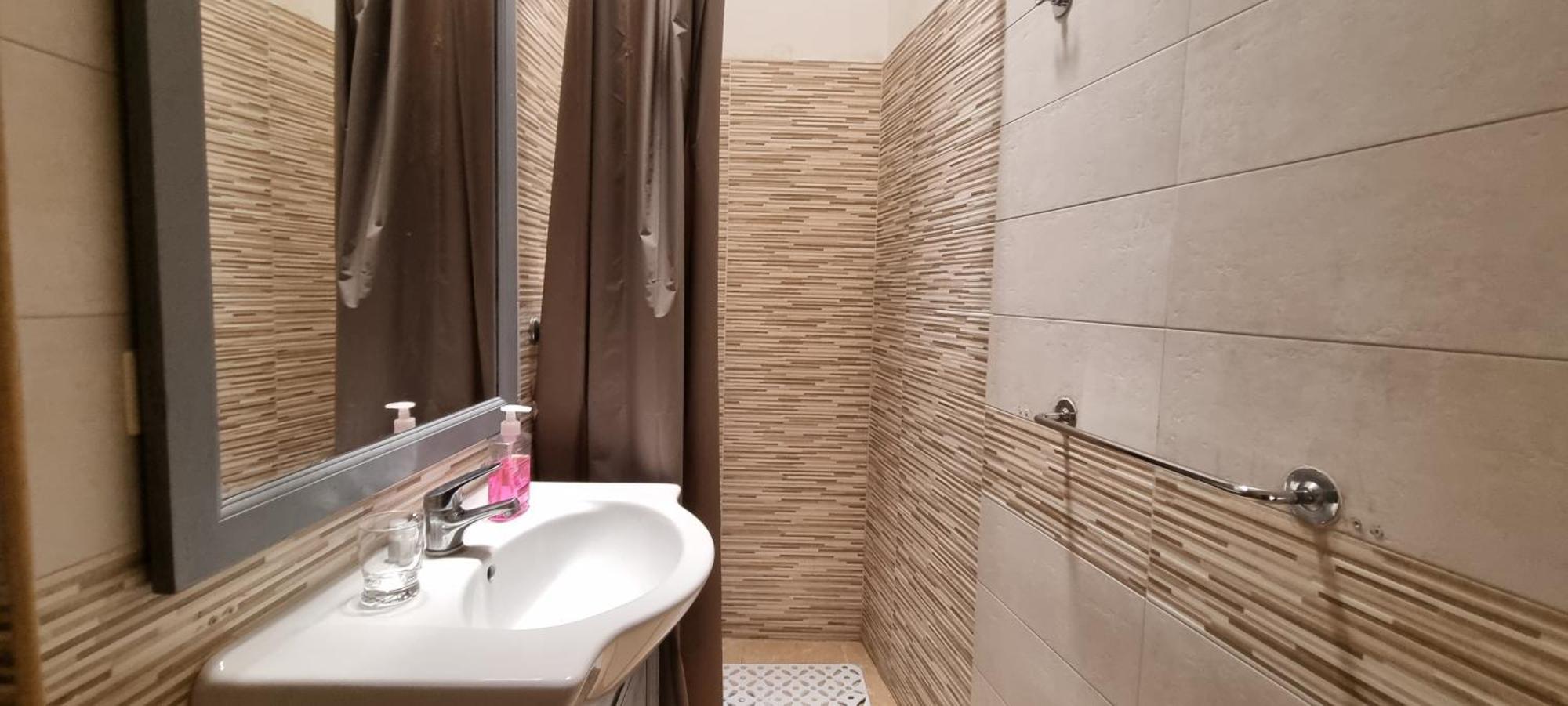 B&B Via Napoli 레베라노 외부 사진
